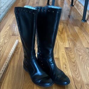 Born Black Over the Knee Boots with Streamlined Design